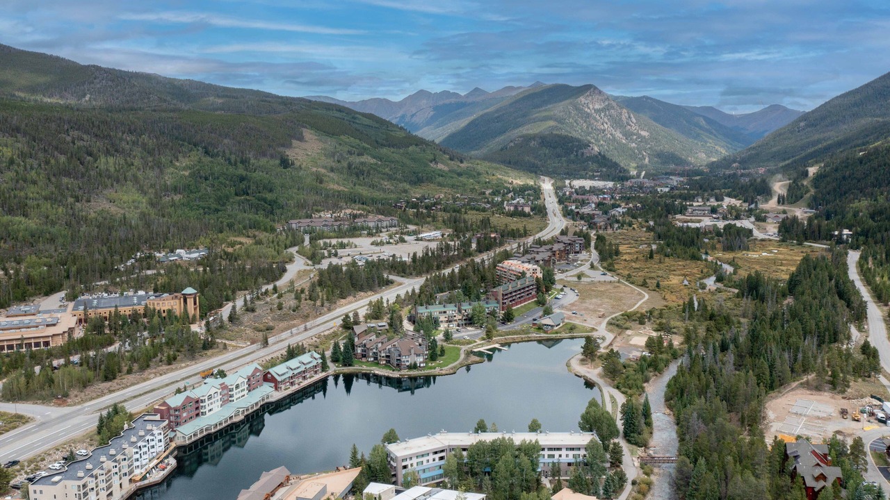 Photo of Outdoor in Lakeside Village