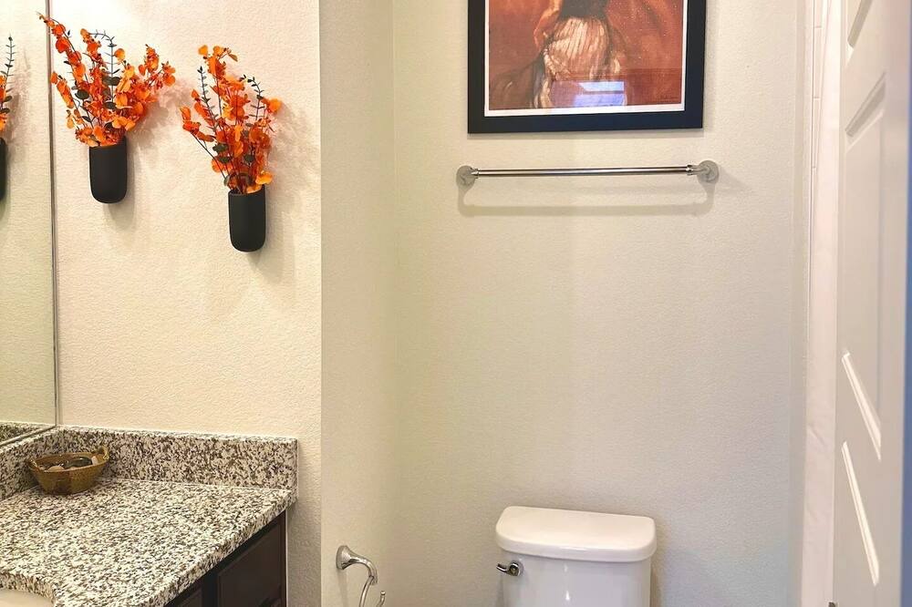 Photo of Bathroom in Bel Aire