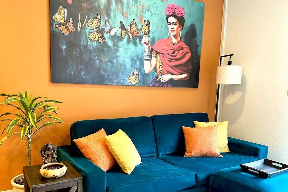 Photo of Livingroom in Bel Aire