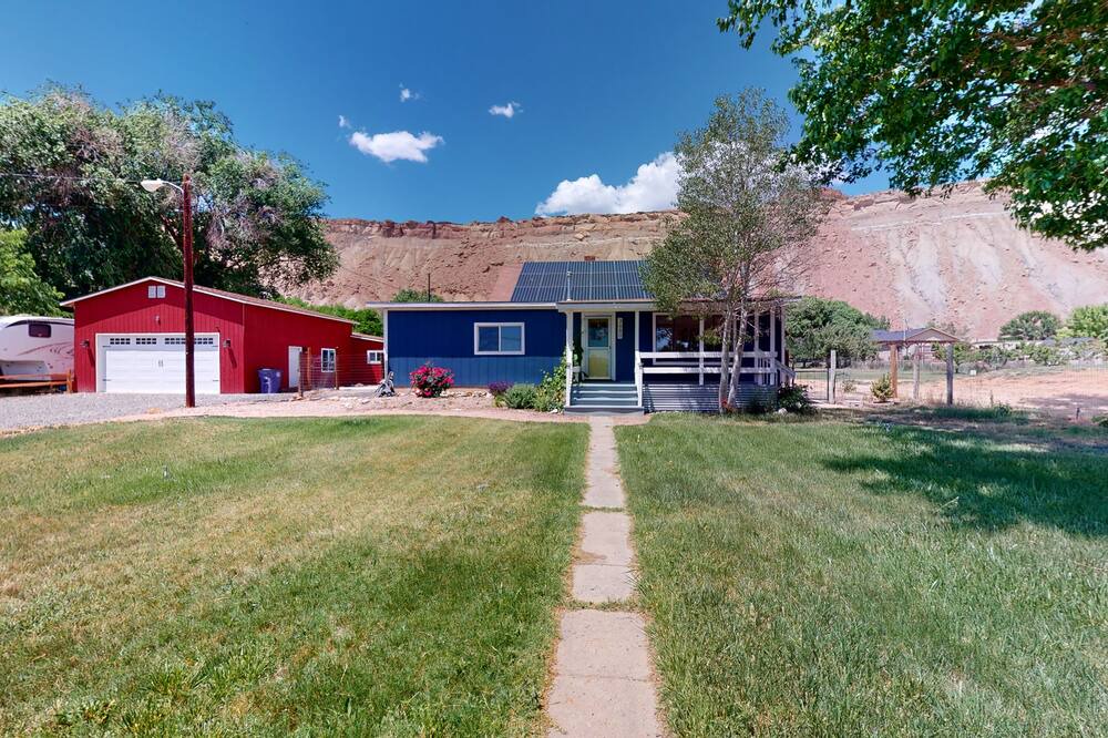 Photo of Others in Palisade