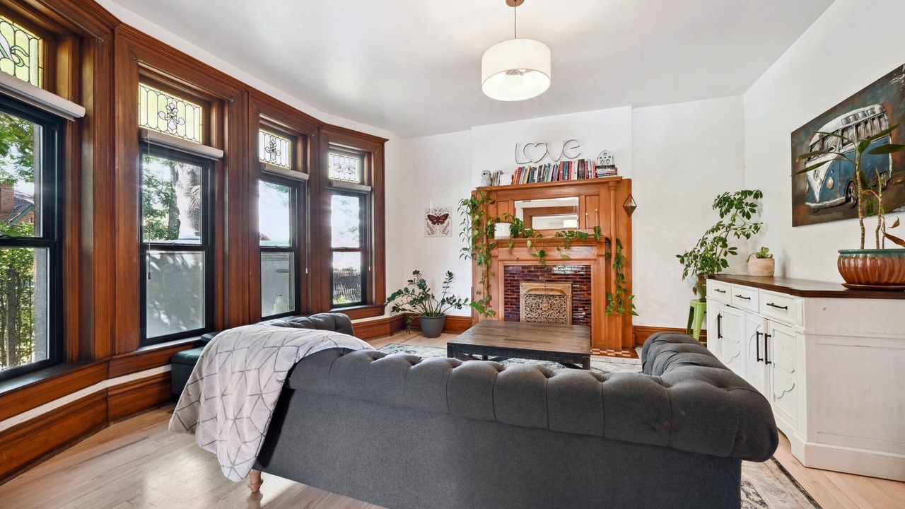 Photo of Livingroom in Sunnyside