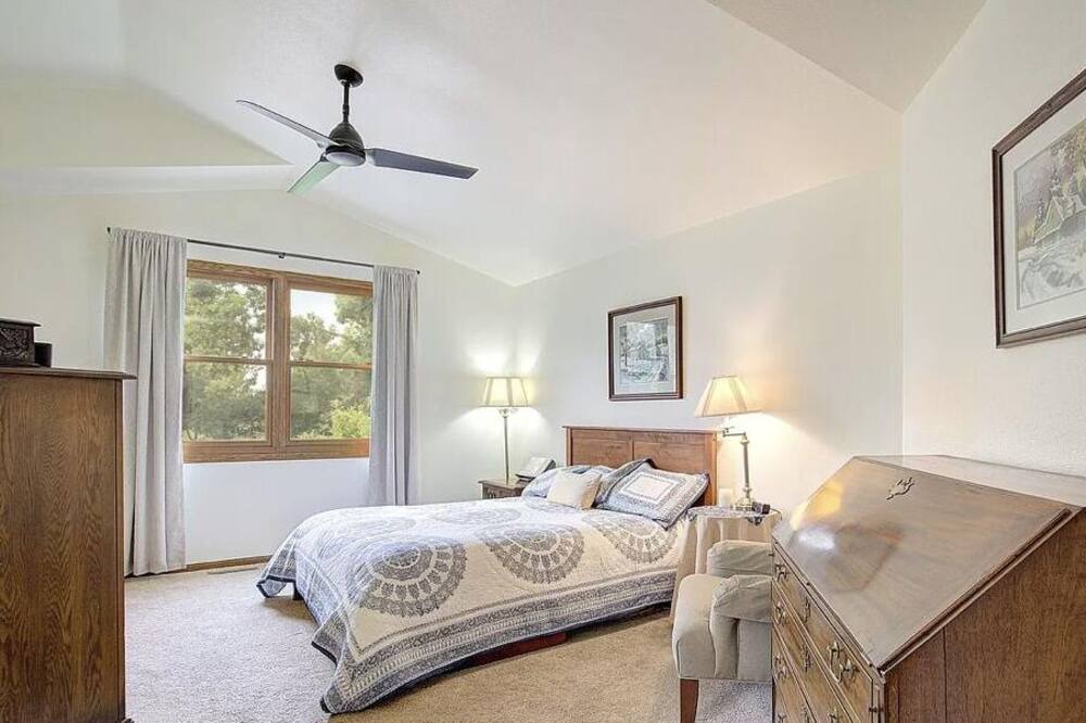 Photo of Bedroom in Fort Collins