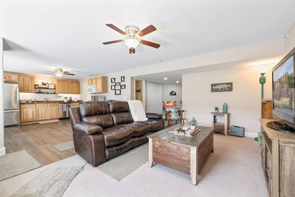 Photo of Livingroom in Castle Rock