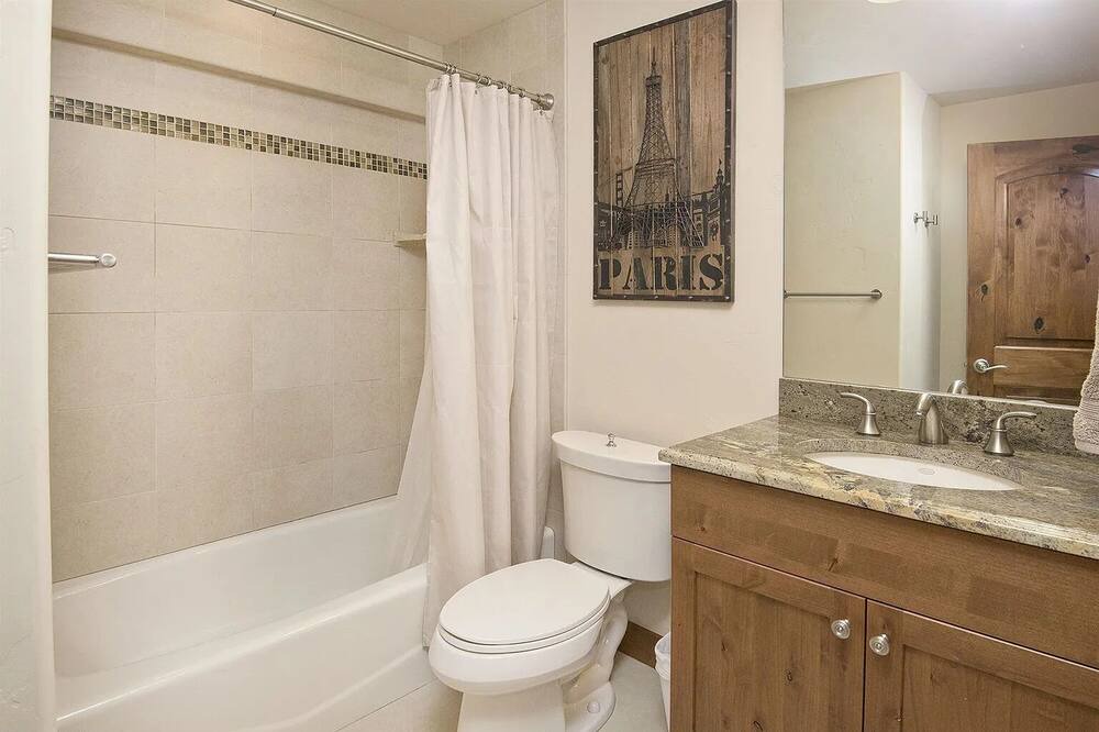 Photo of Bathroom in Gypsum