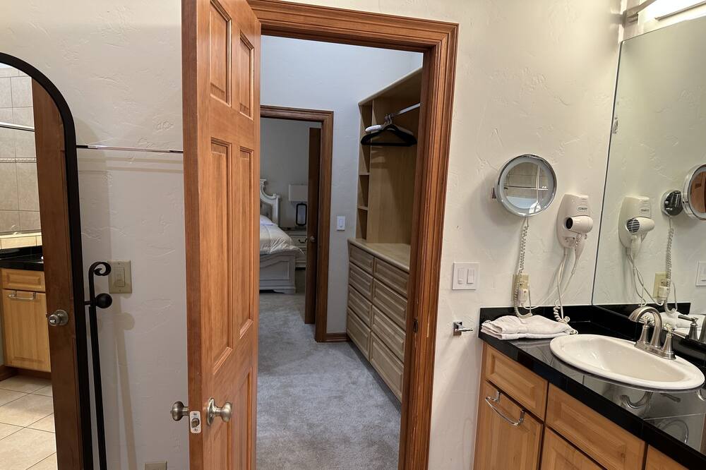 Photo of Bathroom in Gypsum