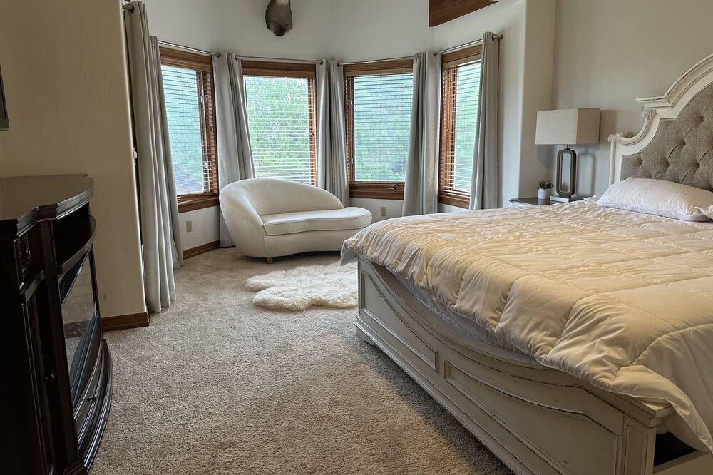 Photo of Bedroom in Gypsum
