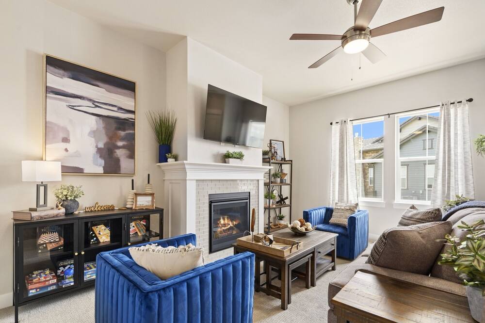Photo of Livingroom in Loveland