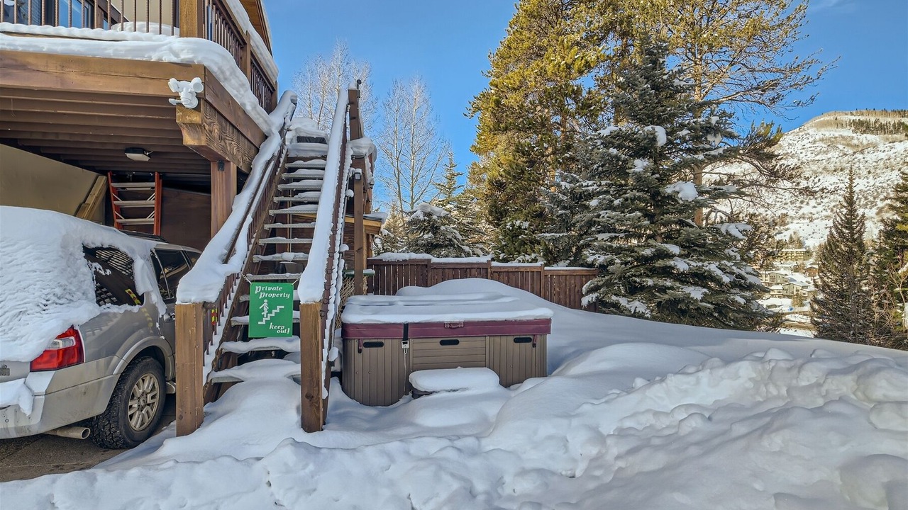 Photo of Outdoor in Highland Meadows