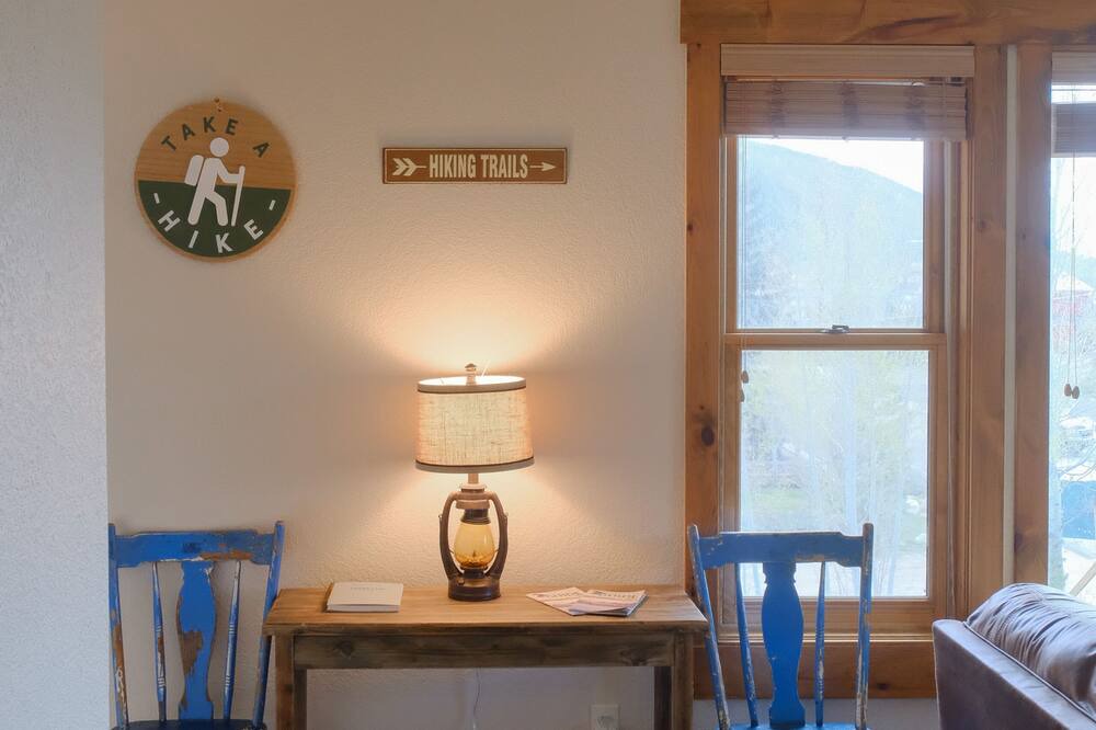 Photo of Livingroom in Grand Lake
