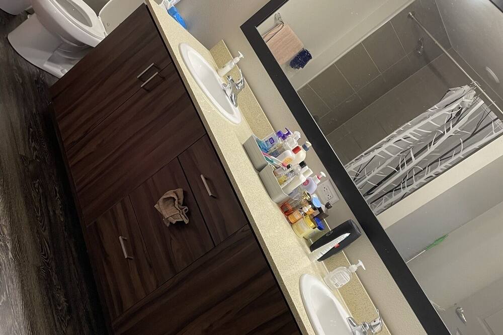 Photo of Bathroom in Heather Gardens