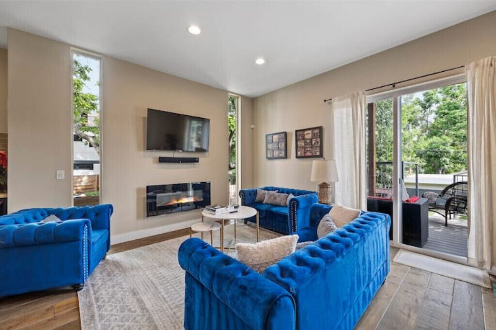 Photo of Livingroom in Sloan Lake