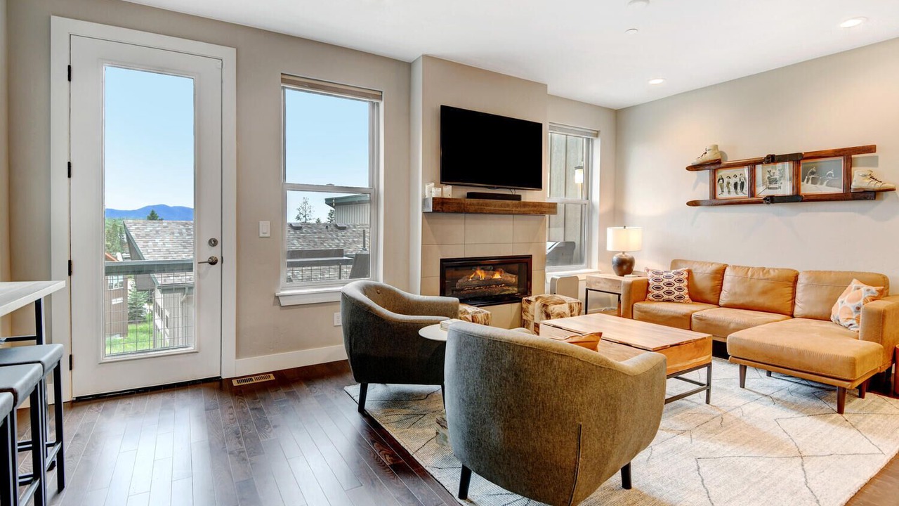 Photo of Livingroom in Rendezvous