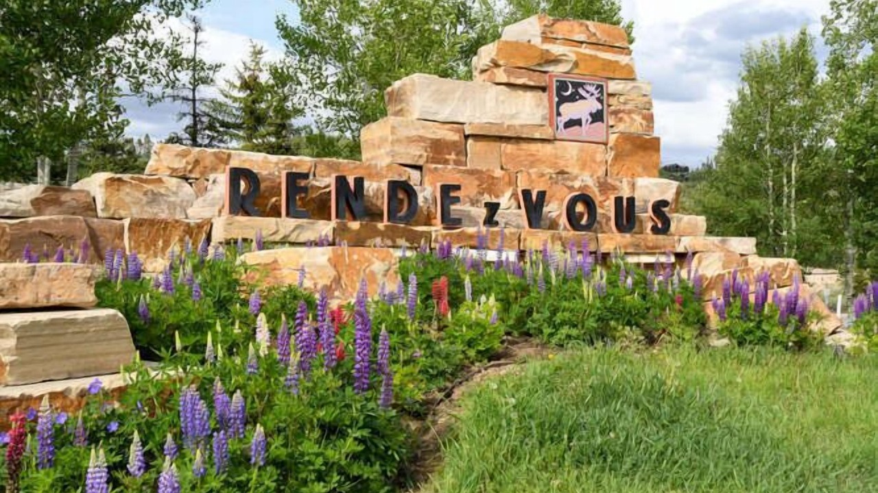 Photo of Outdoor in Rendezvous