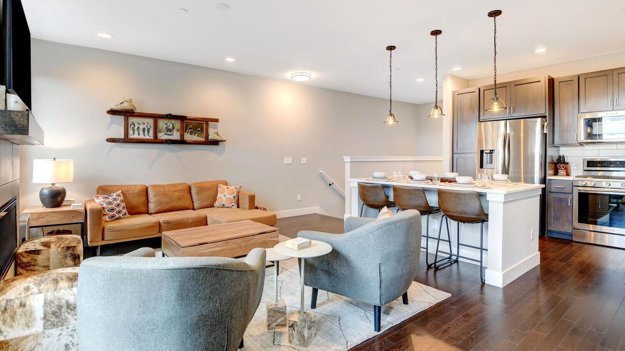 Photo of Livingroom in Rendezvous