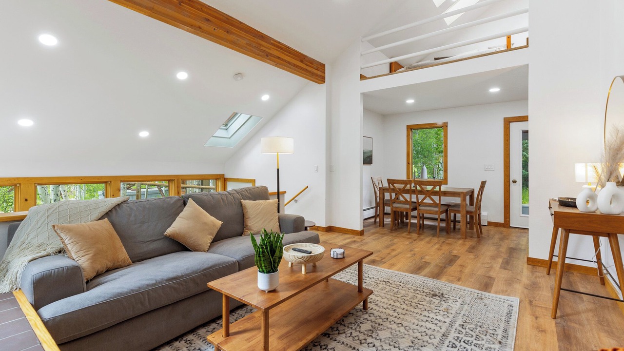 Photo of Livingroom in The Reserve