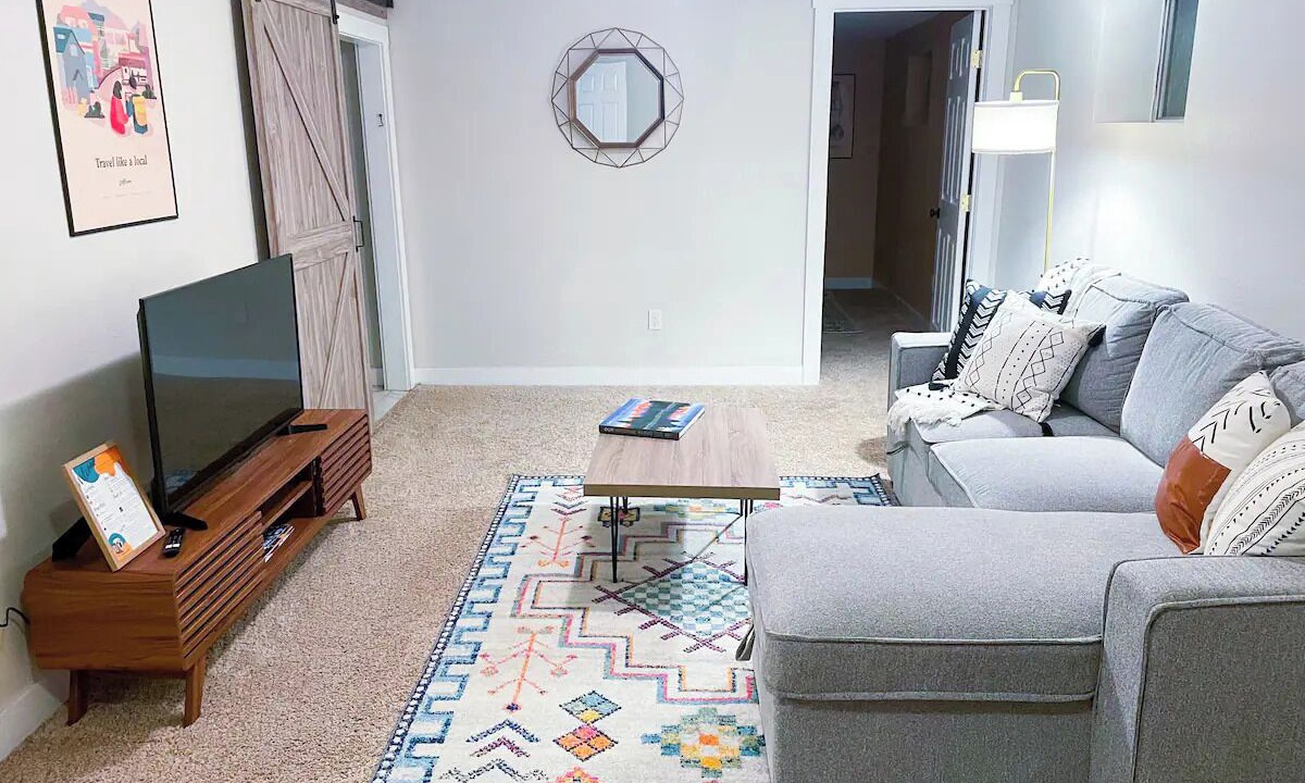 Photo of Livingroom in Aurora