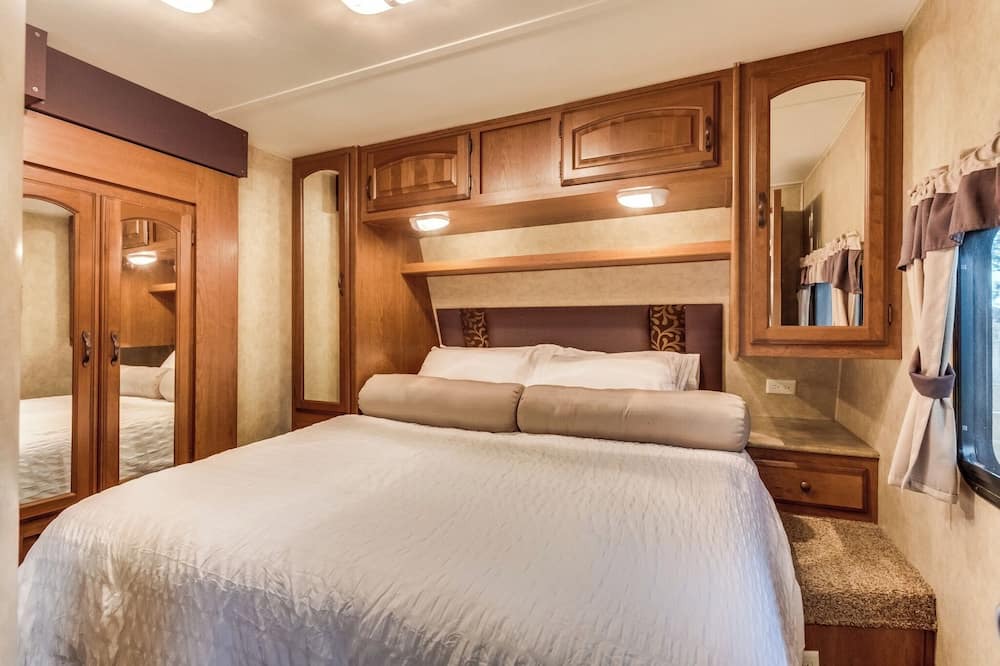 Photo of Bedroom in Arvada Plaza Area
