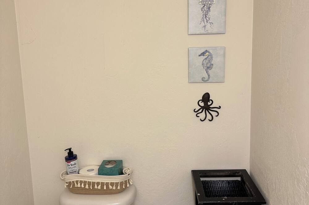 Photo of Bathroom in Pear Park