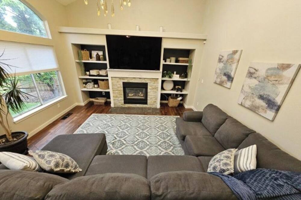 Photo of Livingroom in Superior