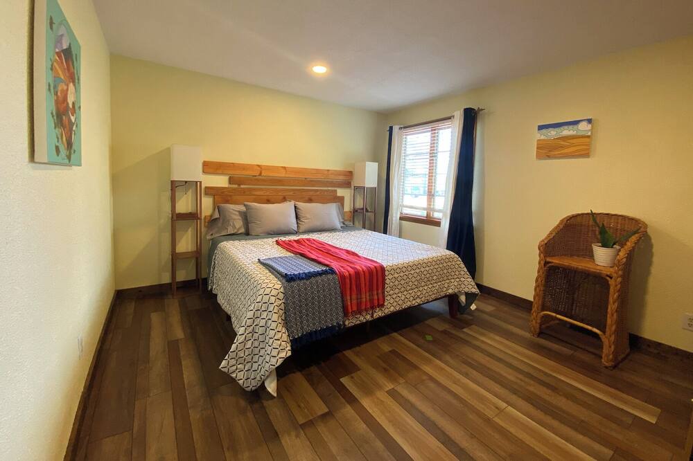 Photo of Bedroom in Fowler