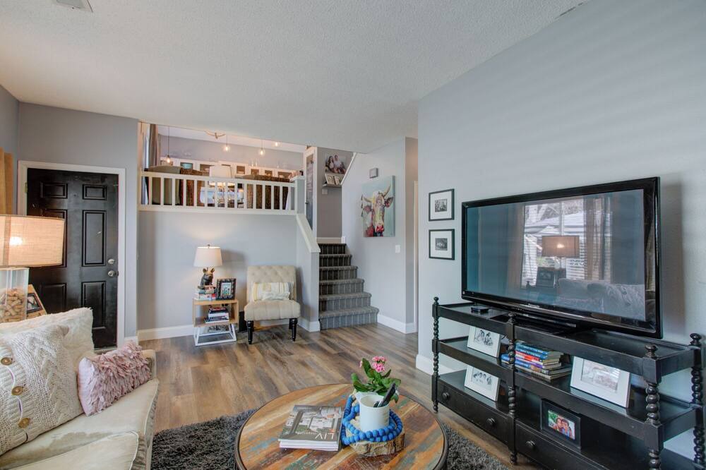 Photo of Livingroom in Longmont