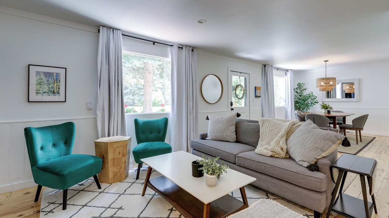 Photo of Livingroom in Redstone