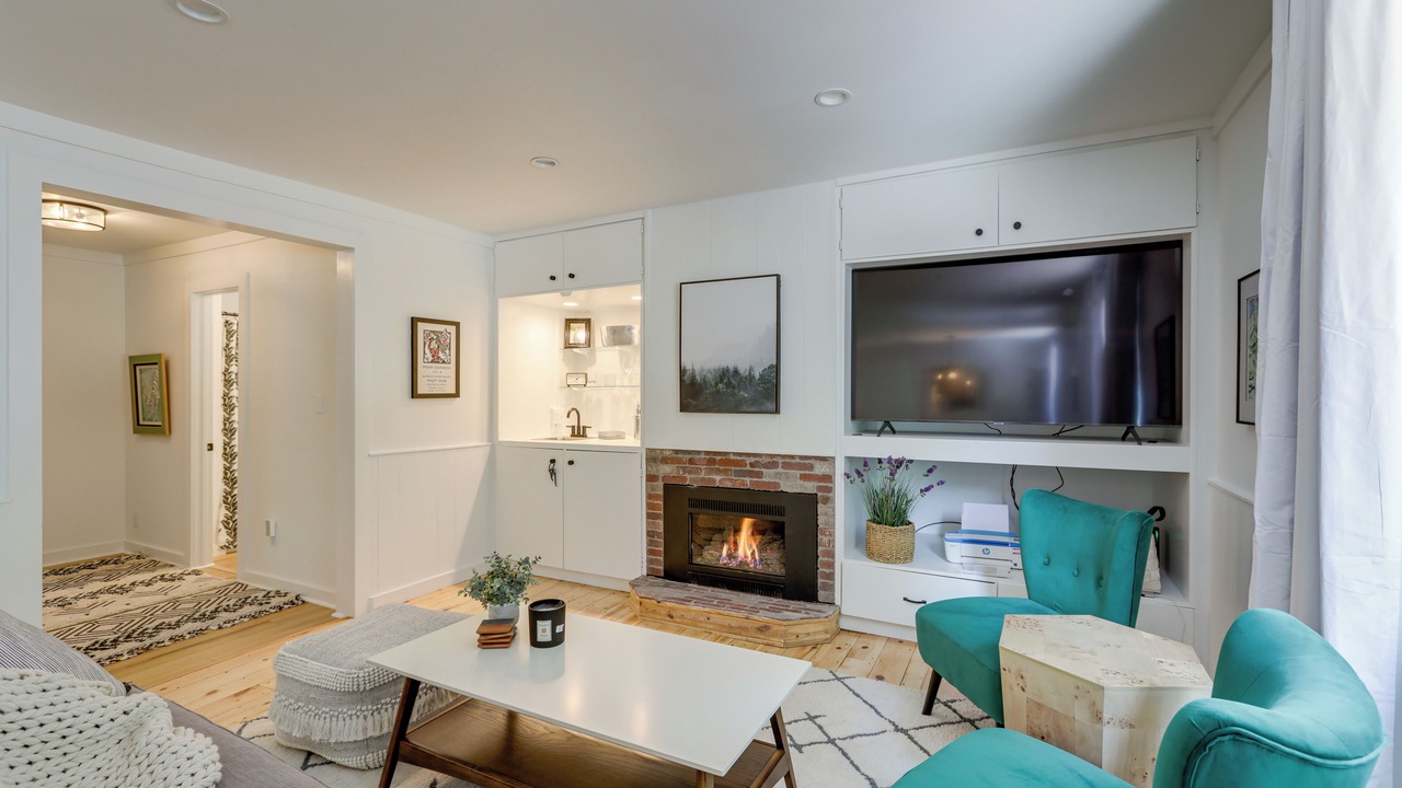 Photo of Livingroom in Redstone
