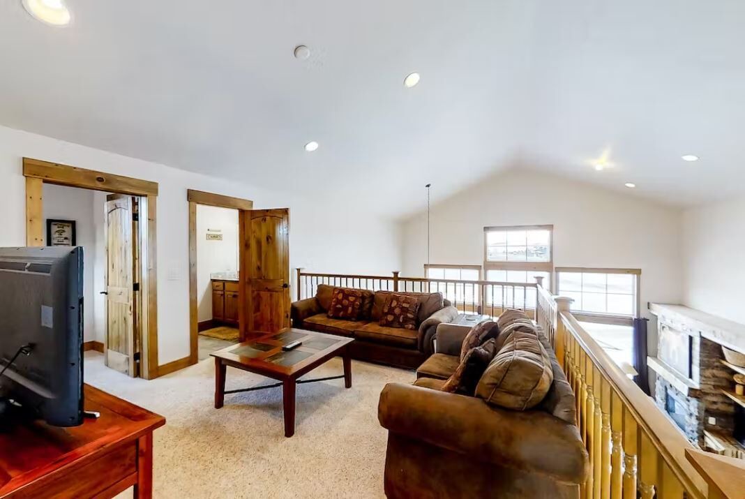 Photo of Livingroom in Grand Elk Ranch