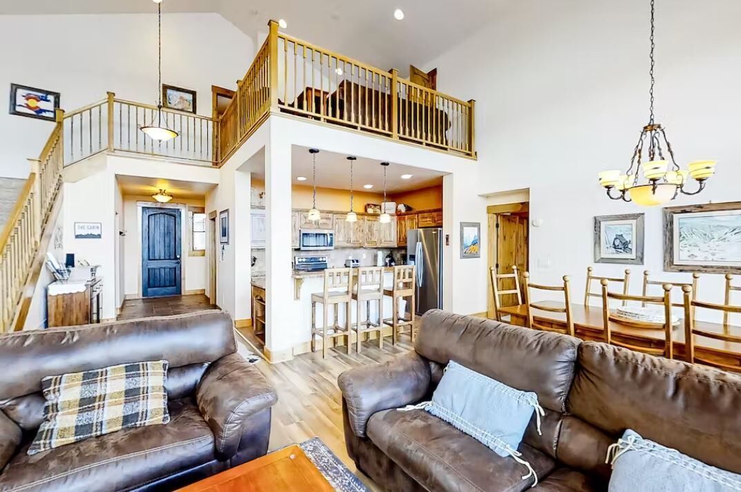 Photo of Livingroom in Grand Elk Ranch