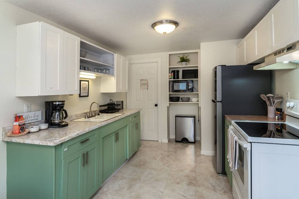 Photo of Kitchen in Arvada Plaza Area