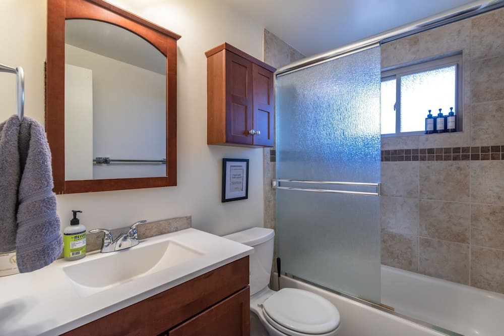 Photo of Bathroom in Arvada Plaza Area