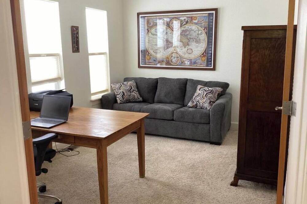 Photo of Livingroom in Lafayette
