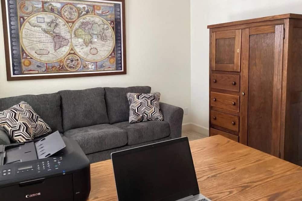 Photo of Livingroom in Lafayette