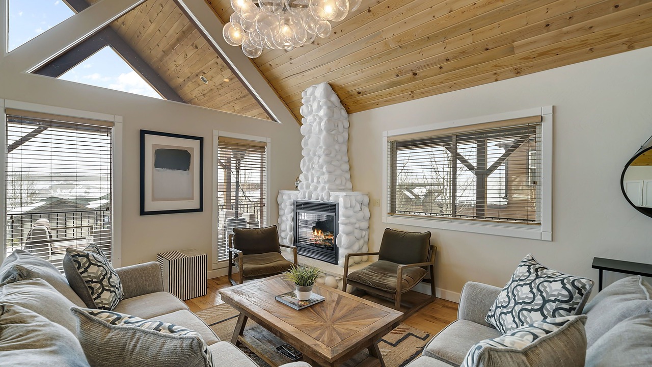 Photo of Livingroom in Tabernash