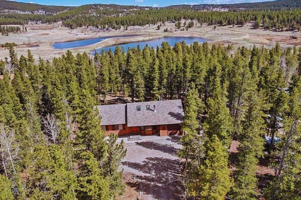 Photo of Outdoor in Black Hawk