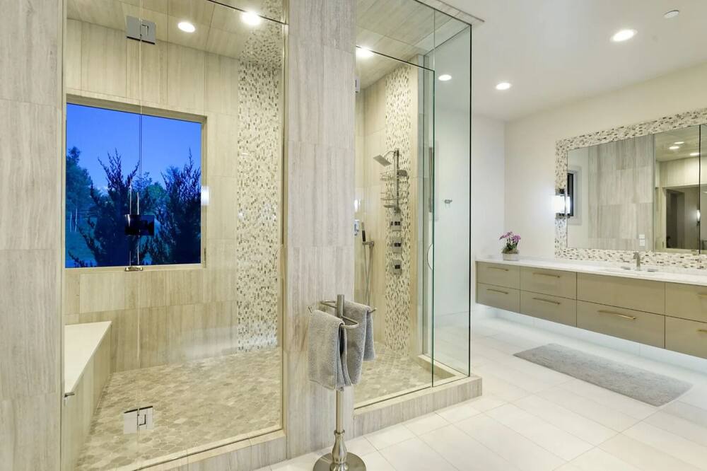 Photo of Bathroom in Aspen Glen