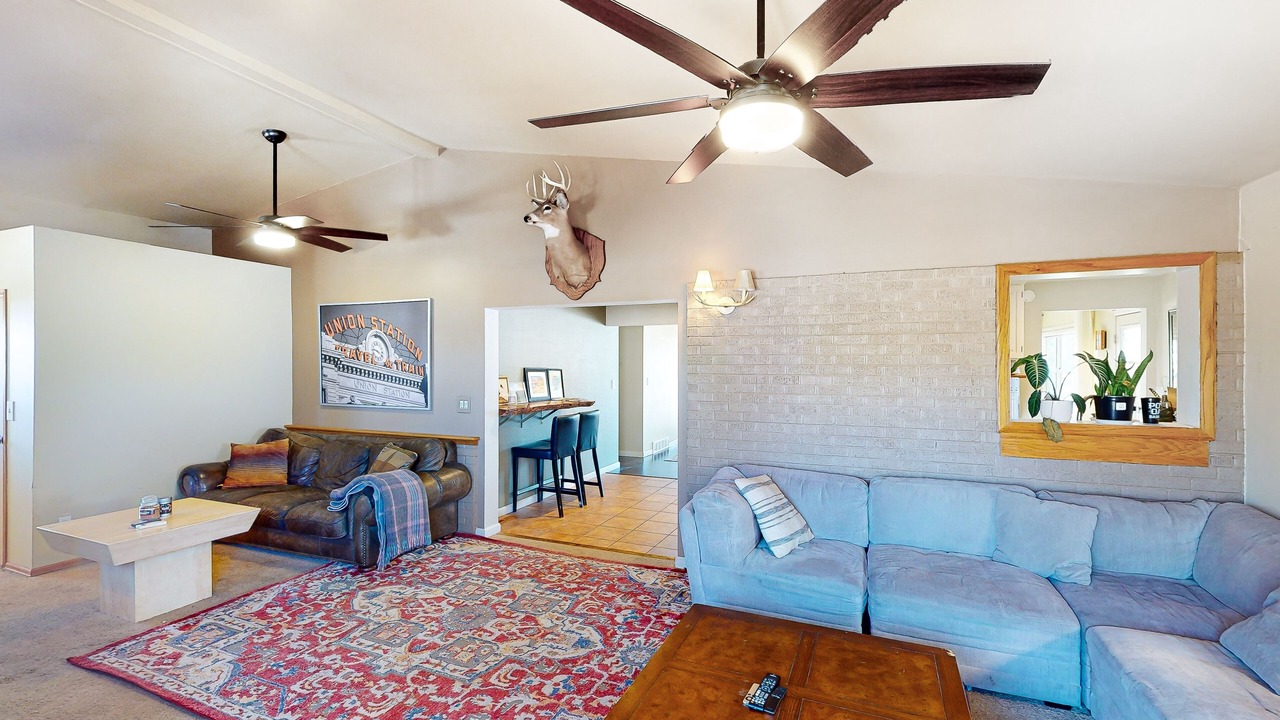 Photo of Livingroom in Englewood