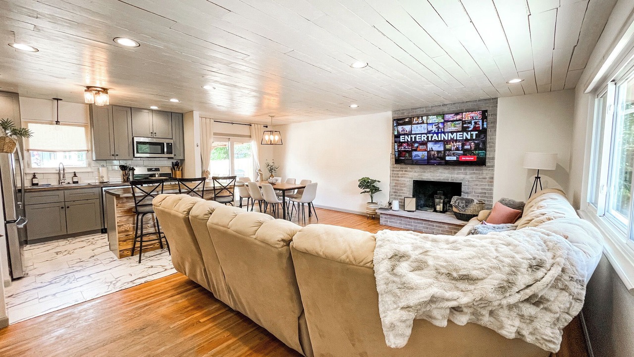 Photo of Livingroom in East Colorado Springs