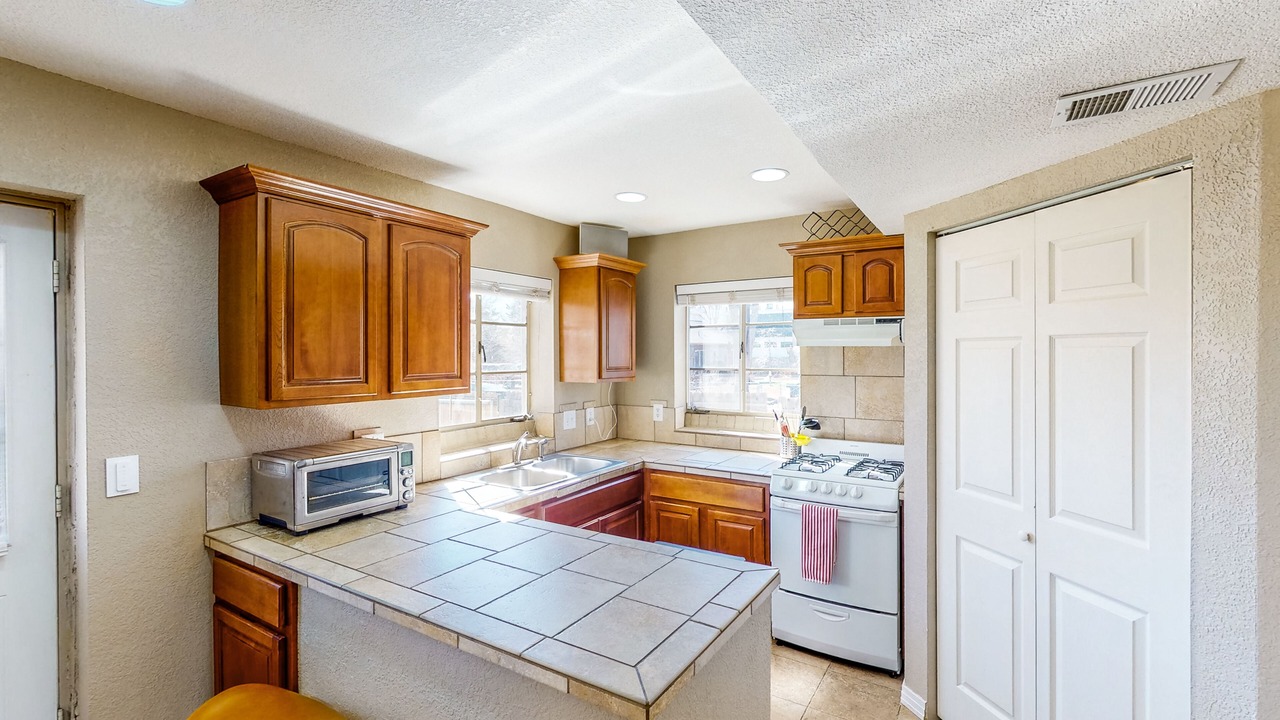 Photo of Kitchen in Sloan Lake