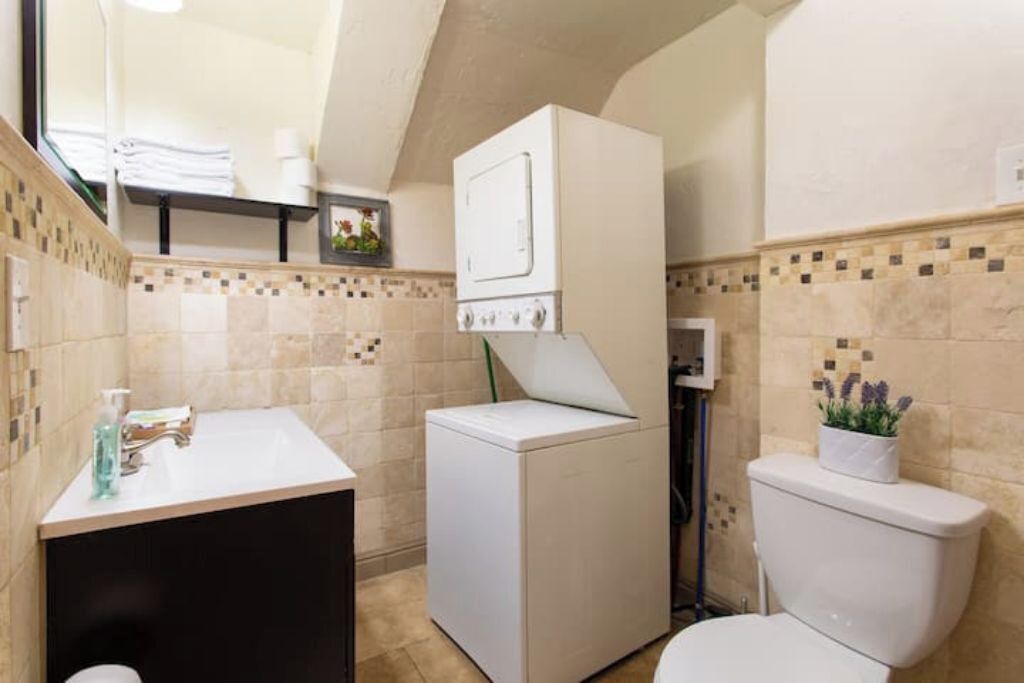 Photo of Bathroom in Curtis Park