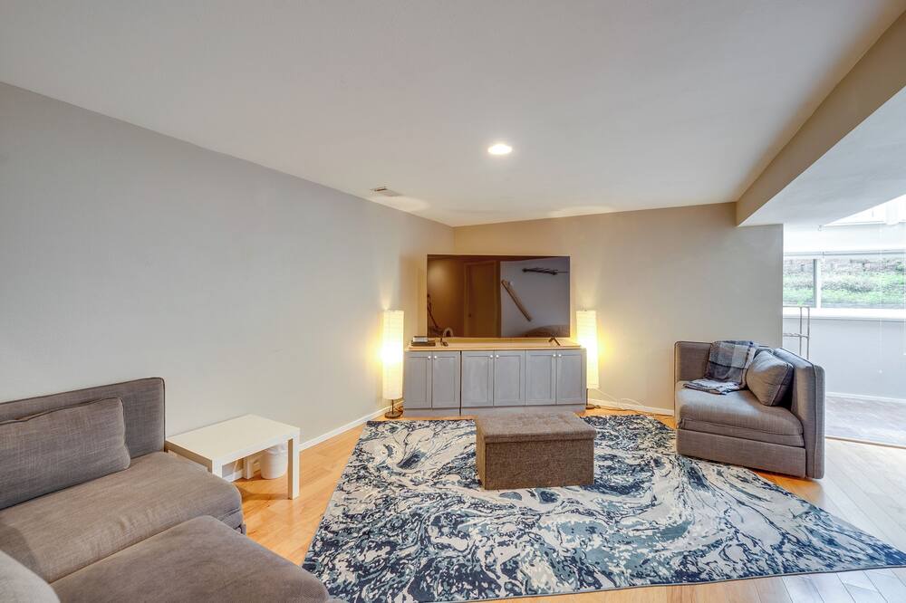 Photo of Bedroom in Wonderland Hills