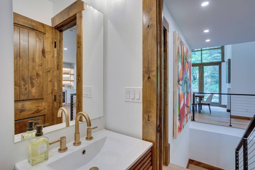 Photo of Bathroom in Intermountain