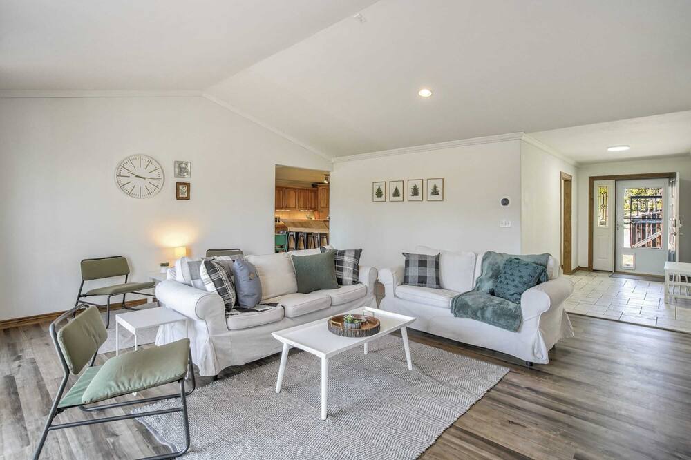 Photo of Livingroom in Cripple Creek