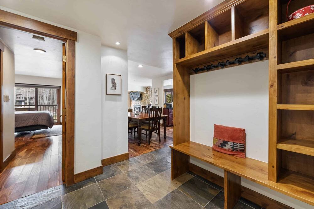 Photo of Livingroom in Vail