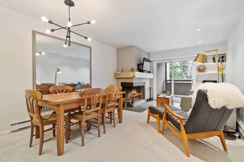 Photo of Livingroom in Vail