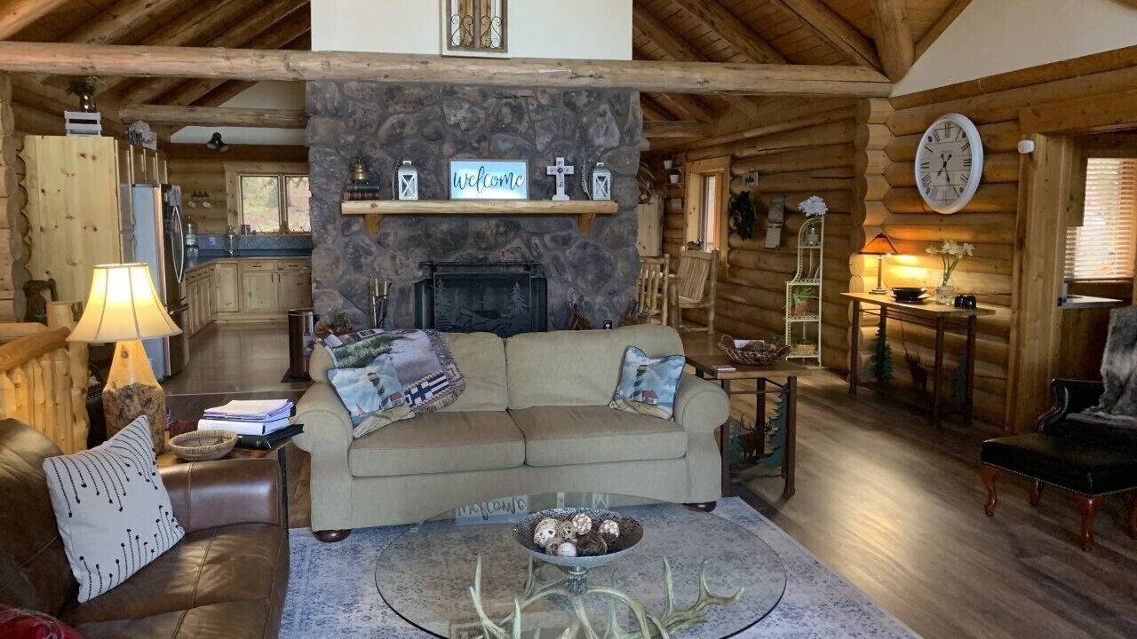 Photo of Livingroom in Cripple Creek