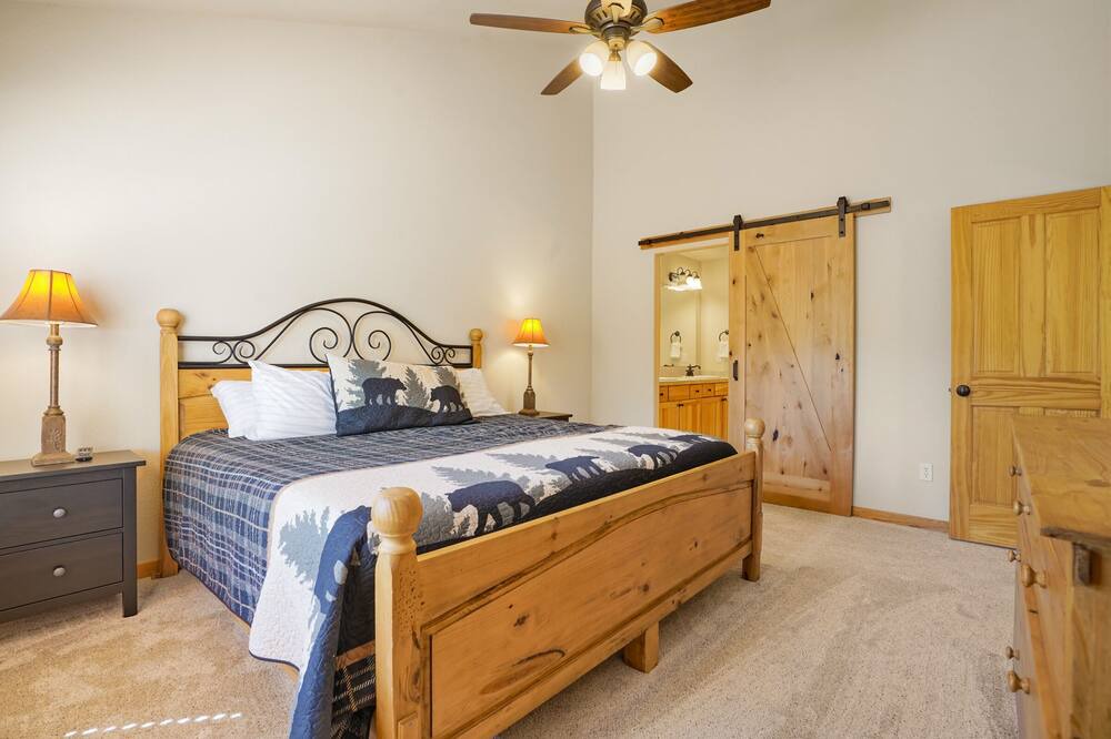 Photo of Bedroom in Rendezvous