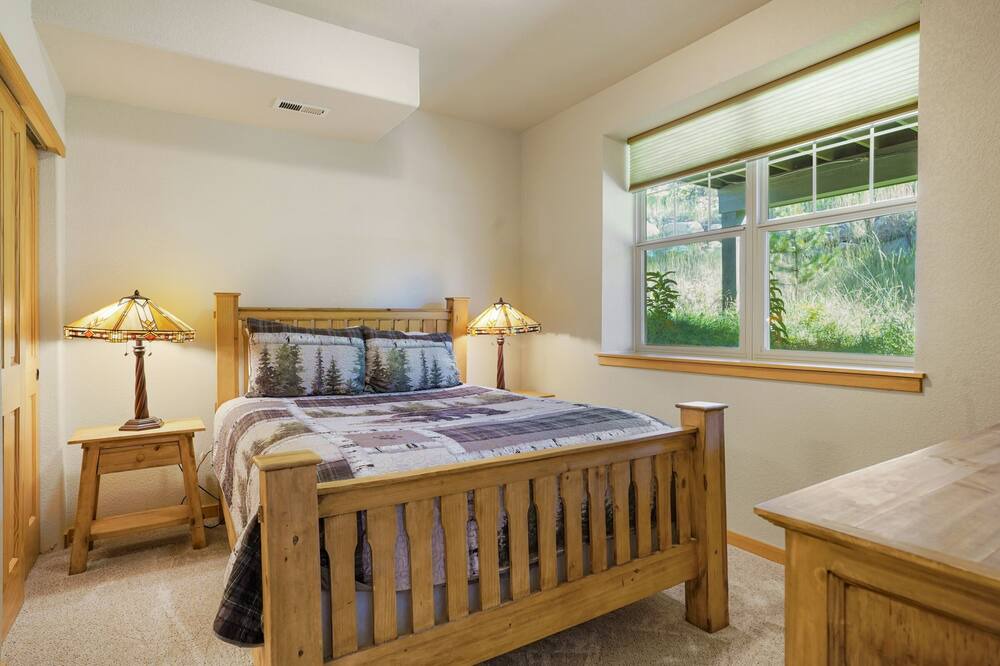 Photo of Bedroom in Rendezvous
