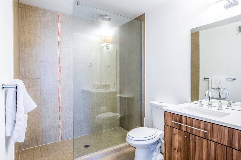 Photo of Bathroom in University Park