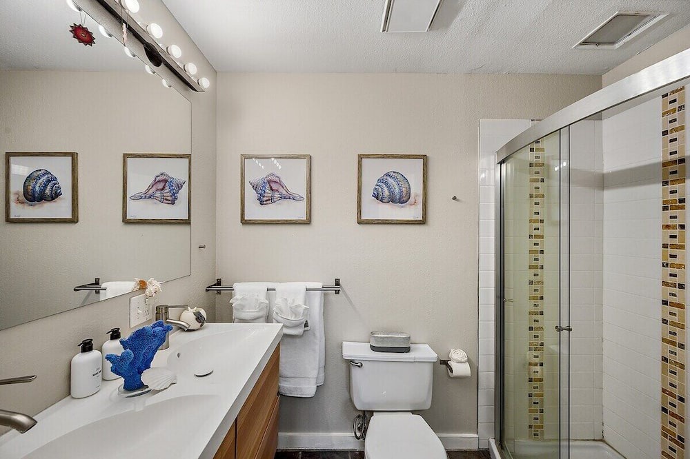 Photo of Bathroom in Gunbarrel